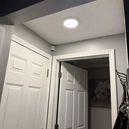 Valohr Lumet™ Magnetic Wireless Ceiling Light, Rechargeable, No Drilling