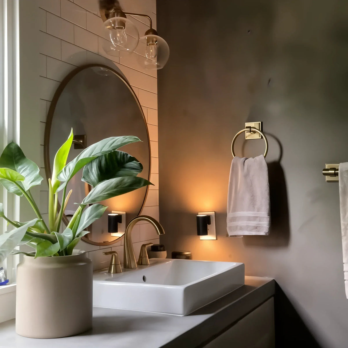 Smart Dimmable Night Light Kit (2 Lights)