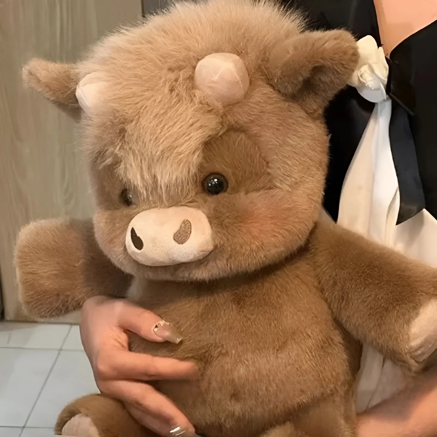 Valohr® Running Highland Cow Plushie 🐮